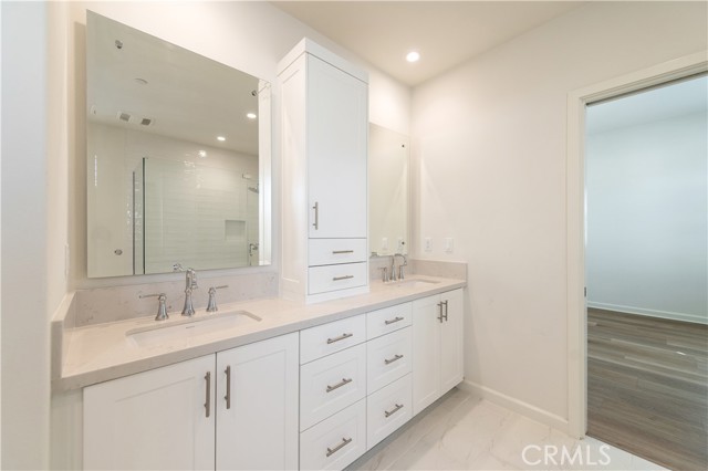 Detail Gallery Image 26 of 41 For 112 Anthem, Irvine,  CA 92618 - 4 Beds | 4/1 Baths