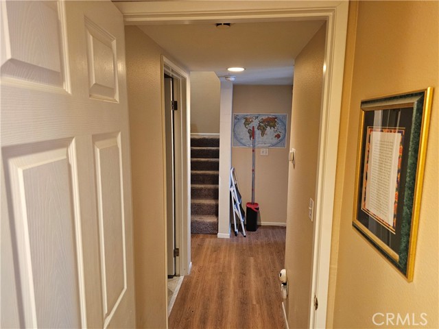 Detail Gallery Image 12 of 33 For 15792 Midwood Dr #1,  Granada Hills,  CA 91344 - 4 Beds | 3 Baths