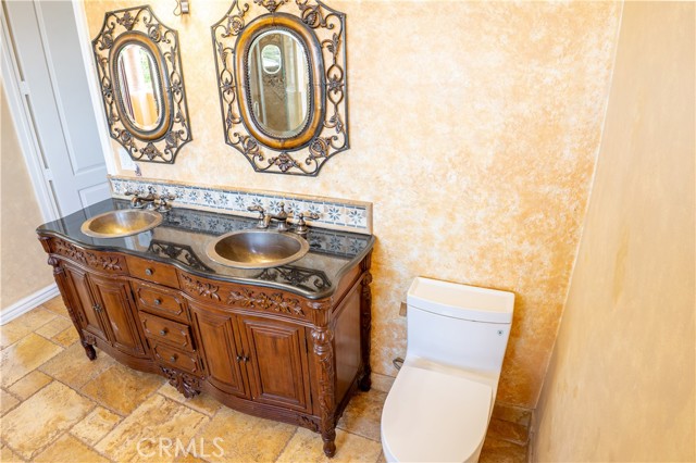 4622 W 131st Street, Hawthorne CA: https://media.crmls.org/medias/19931818-c1d7-43e4-b265-8a2df64932b0.jpg