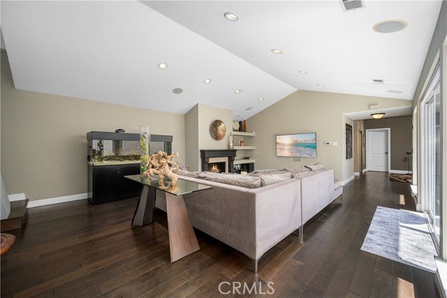 Detail Gallery Image 10 of 68 For 450 Electric, Seal Beach,  CA 90740 - 3 Beds | 2 Baths