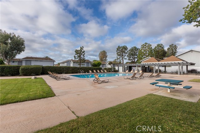 Detail Gallery Image 34 of 36 For 9538 Bickley Dr #2,  Huntington Beach,  CA 92646 - 2 Beds | 1/1 Baths