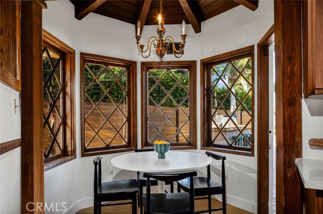Image 15 of 53 For 1430 La Perla Avenue