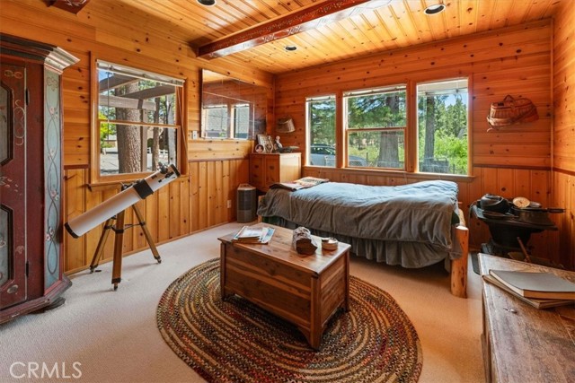 Detail Gallery Image 13 of 32 For 115 Lagunita Ln, Big Bear Lake,  CA 92315 - 4 Beds | 2 Baths