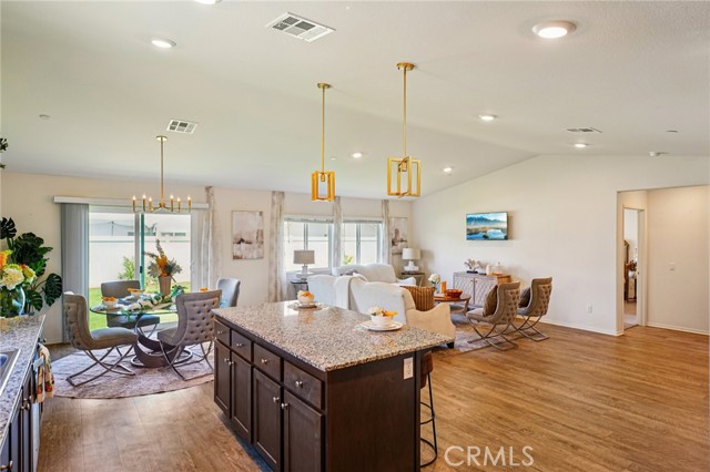 873 Canopy Lane, San Jacinto CA: https://media.crmls.org/medias/19975d8c-5908-48a7-82fc-0ab5b6a0ff17.jpg