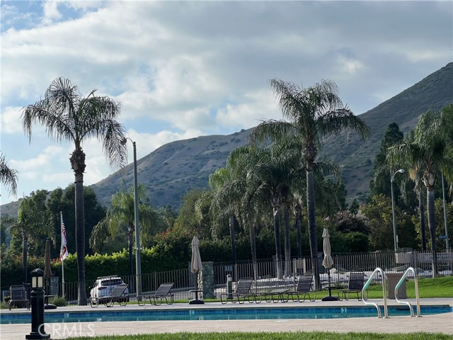 Detail Gallery Image 38 of 45 For 12022 Falcon Crest Way, Porter Ranch,  CA 91326 - 4 Beds | 2/1 Baths