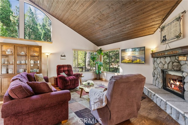 3 Bed Home for Sale in Lake Arrowhead, California