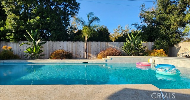Detail Gallery Image 2 of 16 For 913 Clemensen Ave, Santa Ana,  CA 92705 - 3 Beds | 2 Baths