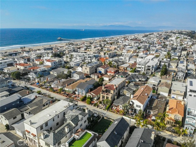 341 4th Street, Manhattan Beach, California 90266, 2 Bedrooms Bedrooms, ,1 BathroomBathrooms,Residential,Sold,4th,SB22011102