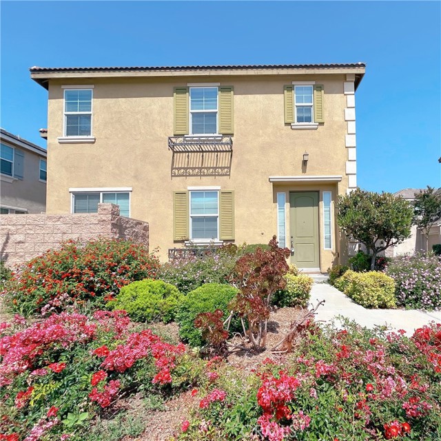 2911 S Via Belamaria, Ontario CA: https://media.crmls.org/medias/199a4e5b-2beb-4deb-96df-add96161ef46.jpg