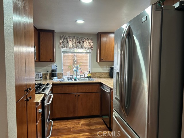 9826 CALIFORNIA Avenue, South Gate CA: https://media.crmls.org/medias/199a75d0-1172-42c9-8b3a-7ed0f31e2fb4.jpg