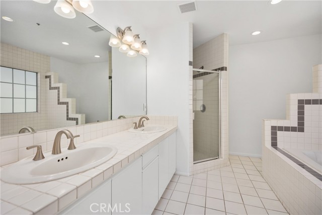 Detail Gallery Image 26 of 27 For 286 Carefree, Costa Mesa,  CA 92627 - 3 Beds | 2/1 Baths
