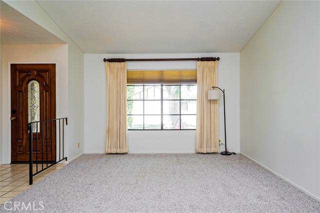 751 Santa Fe Court, San Dimas CA: https://media.crmls.org/medias/199d0a42-4f62-4b00-af4c-1d0a994fa6eb.jpg
