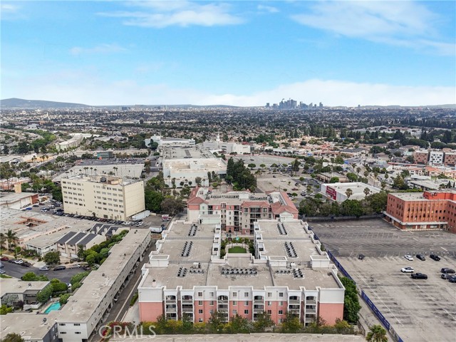 Detail Gallery Image 15 of 26 For 3740 Santa Rosalia Dr #416,  Los Angeles,  CA 90008 - 1 Beds | 1 Baths