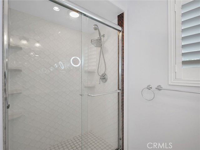 401 E Cherry Avenue, Monrovia CA: https://media.crmls.org/medias/199e3345-58d0-41f7-b5b2-4ccd73fb53b4.jpg