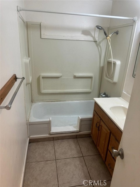 Detail Gallery Image 8 of 28 For 24144 Joshua Ave, Boron,  CA 93516 - 3 Beds | 2 Baths