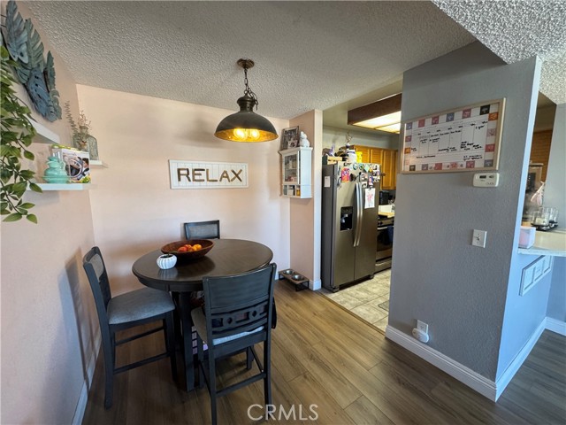 Detail Gallery Image 6 of 22 For 2409 Country, Santa Maria,  CA 93455 - 2 Beds | 2 Baths