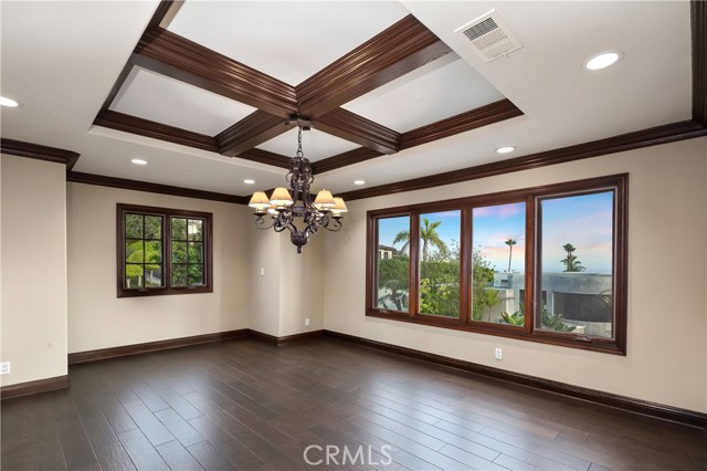 Detail Gallery Image 24 of 59 For 733 Pelican Dr, Laguna Beach,  CA 92651 - 3 Beds | 2/1 Baths