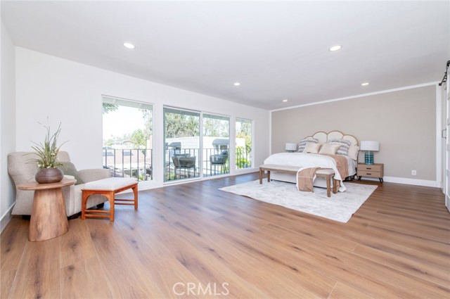 22733 Islamare, Lake Forest CA: https://media.crmls.org/medias/19a00a82-32be-4d9f-89da-c027d4eb0d55.jpg