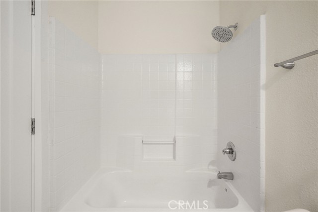 Detail Gallery Image 17 of 36 For 8250 Lankershim Blvd #36,  North Hollywood,  CA 91605 - 2 Beds | 2 Baths