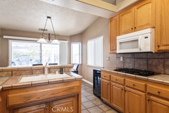 Detail Gallery Image 12 of 54 For 18463 Orange St, Hesperia,  CA 92345 - 4 Beds | 2 Baths