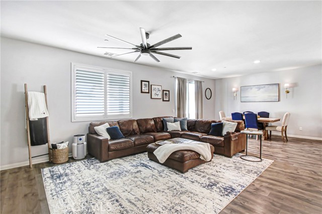 Detail Gallery Image 13 of 35 For 34755 Myoporum, Murrieta,  CA 92563 - 4 Beds | 3/1 Baths