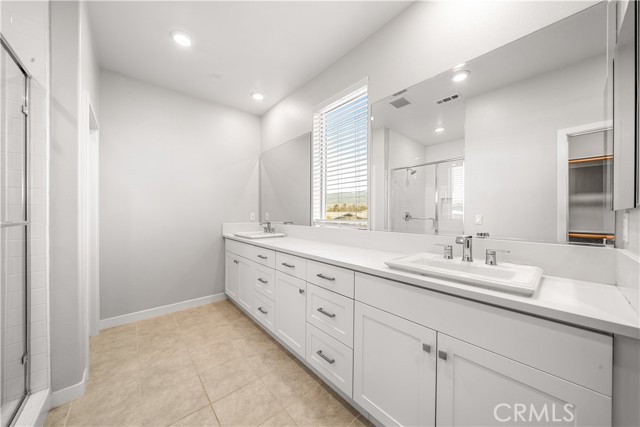 Detail Gallery Image 24 of 34 For 602 Catalonia, Lake Forest,  CA 92630 - 4 Beds | 4 Baths