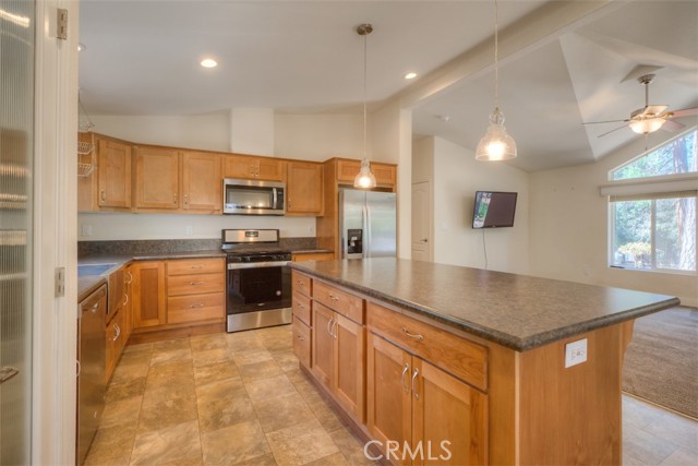 Detail Gallery Image 11 of 44 For 14565 Coutolenc Rd, Magalia,  CA 95954 - 3 Beds | 2 Baths