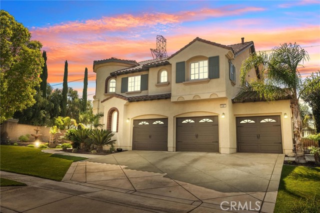 5381 Campania Way, Fontana CA: https://media.crmls.org/medias/19a2a178-768c-46e7-a9d3-9e69278972e1.jpg