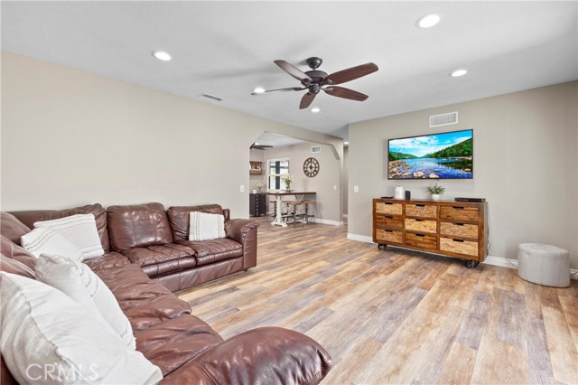 Detail Gallery Image 20 of 40 For 19071 Suva Ln, Huntington Beach,  CA 92646 - 4 Beds | 2 Baths
