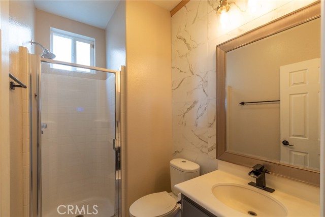 Detail Gallery Image 10 of 28 For 33108 Windward Way, Lake Elsinore,  CA 92530 - 4 Beds | 3 Baths