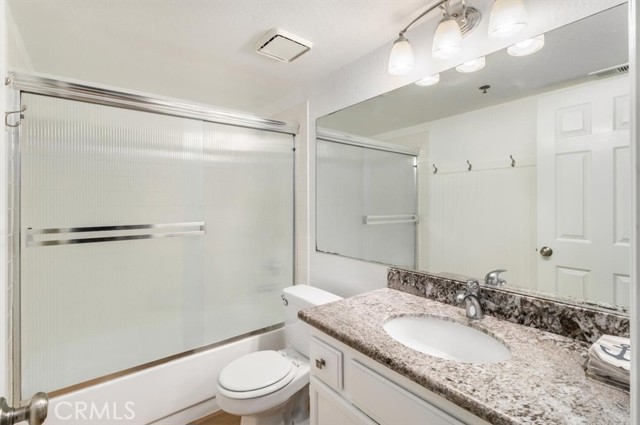 Detail Gallery Image 26 of 41 For 400 Lake St #208, Huntington Beach,  CA 92648 - 2 Beds | 2 Baths