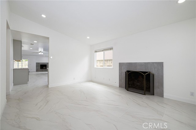 22822 Via Octavo, Mission Viejo CA: https://media.crmls.org/medias/19a339a7-6bf2-4415-ae5b-6ff8d00db5ae.jpg