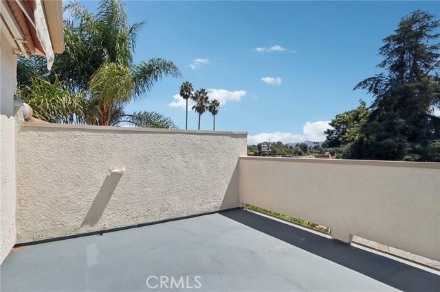 5635 Woodman Avenue, Van Nuys CA: https://media.crmls.org/medias/19a47059-6af8-4499-be63-e1a54455fde7.jpg