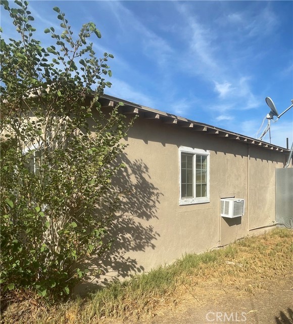 226 Cottonwood Lane, Blythe CA: https://media.crmls.org/medias/19a57817-69d3-4bd0-814a-fe766a44754f.jpg