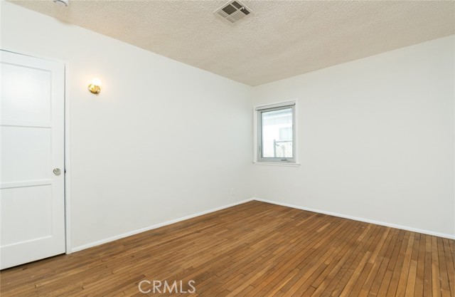 Detail Gallery Image 20 of 31 For 10515 Lanark, Sun Valley,  CA 91352 - 3 Beds | 1 Baths