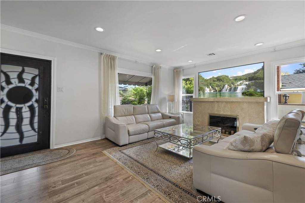 1521 N Columbus Avenue Glendale img 27