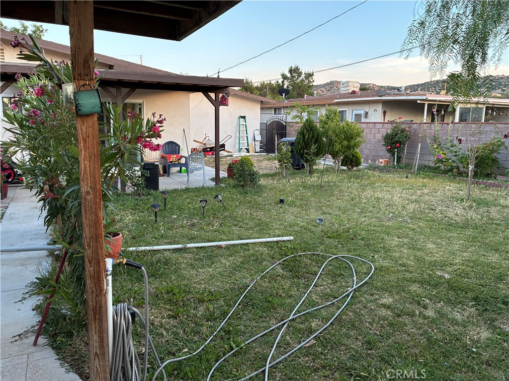 https://media.crmls.org/medias/19a74524-5136-4ed4-a087-6493733568cb.jpg?preset=X-Large