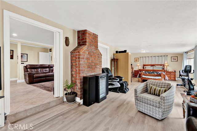 Detail Gallery Image 21 of 43 For 2501 Deodar St, Santa Ana,  CA 92705 - 3 Beds | 2 Baths