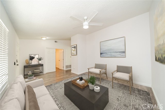 Detail Gallery Image 5 of 22 For 436 E Heather St, Rialto,  CA 92376 - 4 Beds | 2 Baths