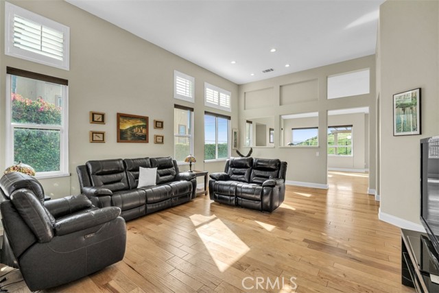 Image 4 of 57 For 468 Calle Canela