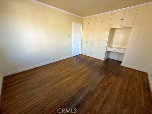 8360 Katherine Ave, Los Angeles, CA 91402 photo 13
