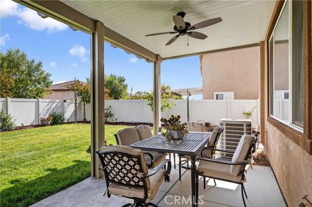 17689 Cornsilk Lane, San Bernardino CA: https://media.crmls.org/medias/19a91959-237c-4615-b72a-7ef2ced2dae1.jpg