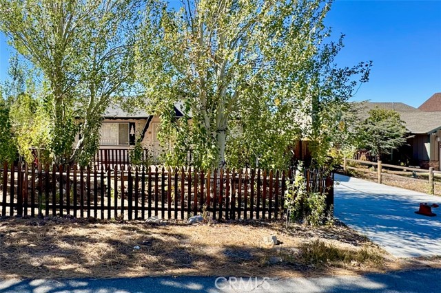 Detail Gallery Image 27 of 27 For 1395 Flintridge, Big Bear City,  CA 92314 - 3 Beds | 2 Baths