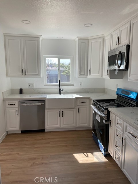Detail Gallery Image 5 of 5 For 1150 Del Norte Dr, San Bernardino,  CA 92404 - 4 Beds | 2 Baths