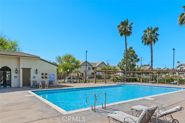 Detail Gallery Image 35 of 39 For 814 Pyramid Ct, Corona,  CA 92880 - 4 Beds | 2/1 Baths