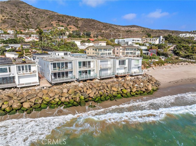 Detail Gallery Image 44 of 67 For 11770 Pacific Coast #N,  Malibu,  CA 90265 - 3 Beds | 3/1 Baths