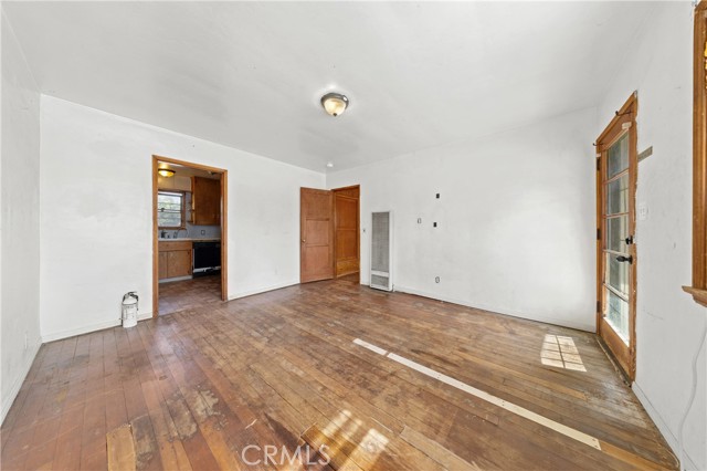 725 Michigan Avenue, Beaumont CA: https://media.crmls.org/medias/19aa1d21-3e89-470e-a296-87596722ff43.jpg