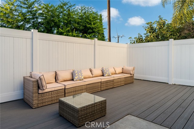 109 N Westlake Avenue, Los Angeles CA: https://media.crmls.org/medias/19ab0794-7938-4661-976f-76e1ae377b42.jpg