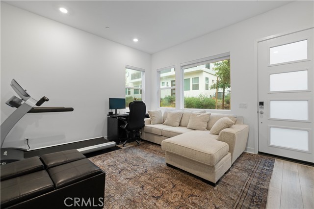 Detail Gallery Image 22 of 71 For 26799 Keystone Loop, Valencia,  CA 91381 - 3 Beds | 3 Baths