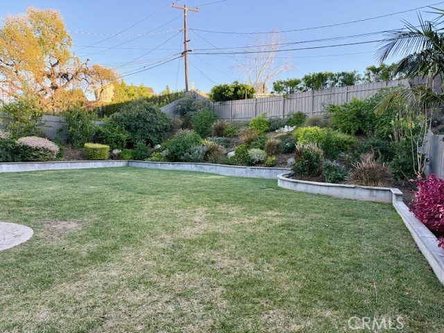 Detail Gallery Image 12 of 14 For 1742 Fisk, Thousand Oaks,  CA 91362 - 4 Beds | 3 Baths